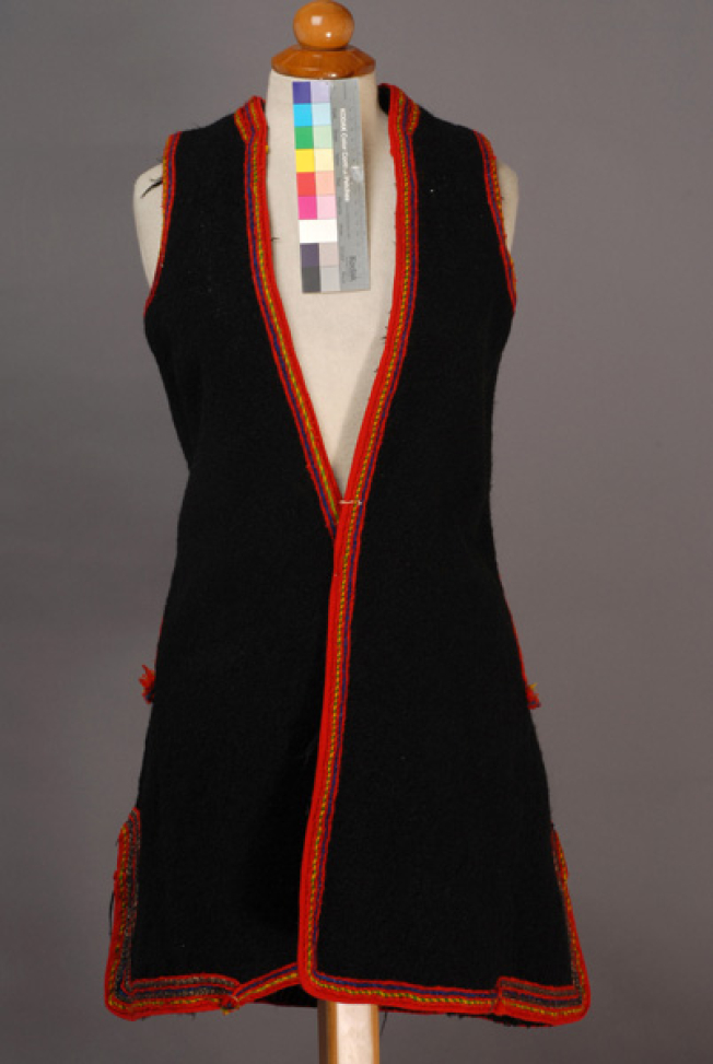 Woollen sigouna, sleeveless outer overcoat made of horsecloth, ornamented with multicoloured seradia