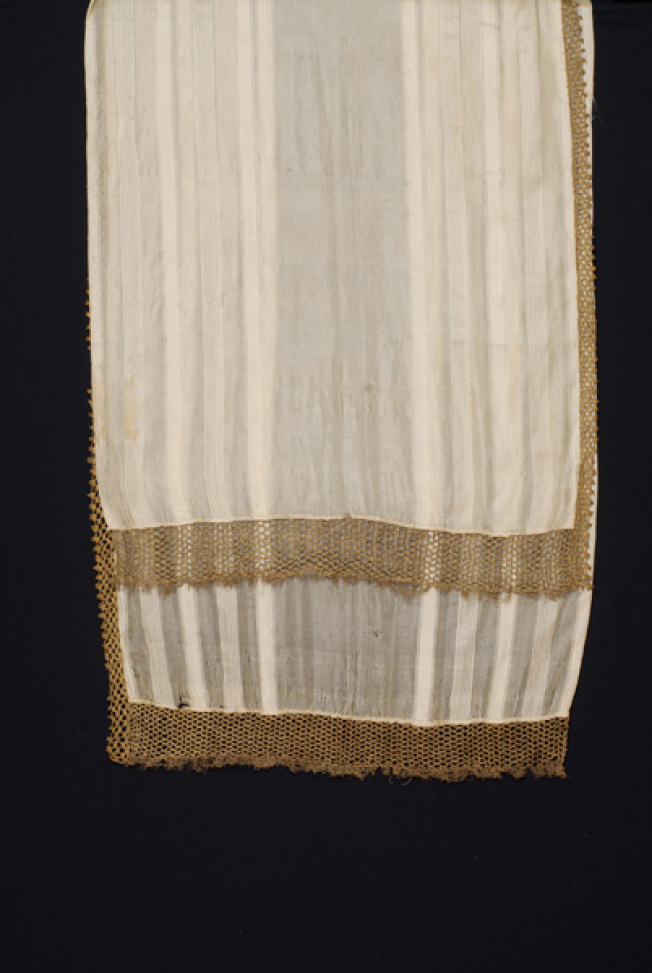 Pure silk selvage-edged bolia
