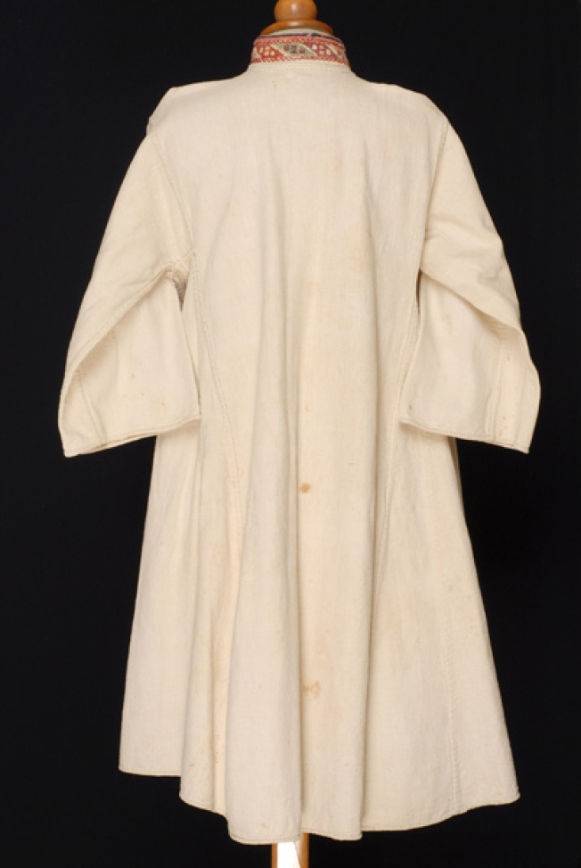 Chemise or fustanella from Episkopi, back