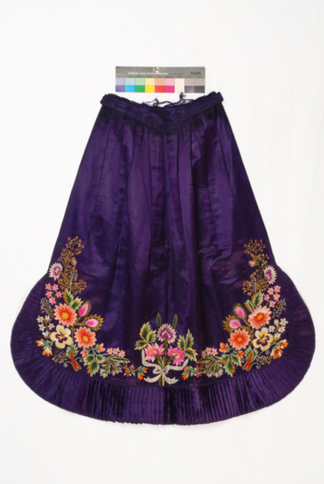 Purple satin apron embroidered with multicoloured silk threads 