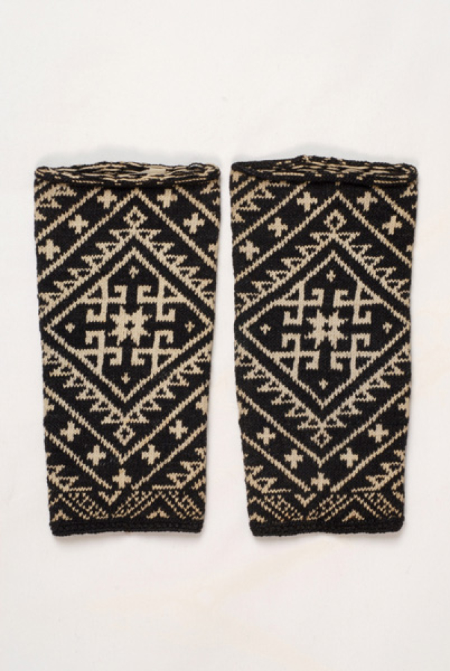 Tsourapia, sarakatsanian leggings