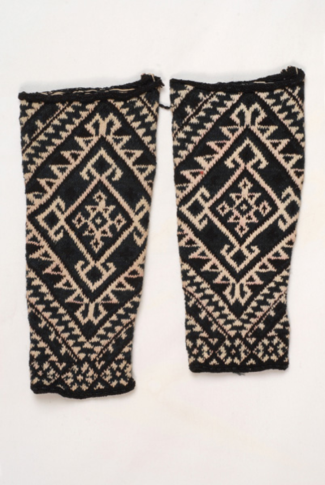 Tsourapia, sarakatsanian leggings