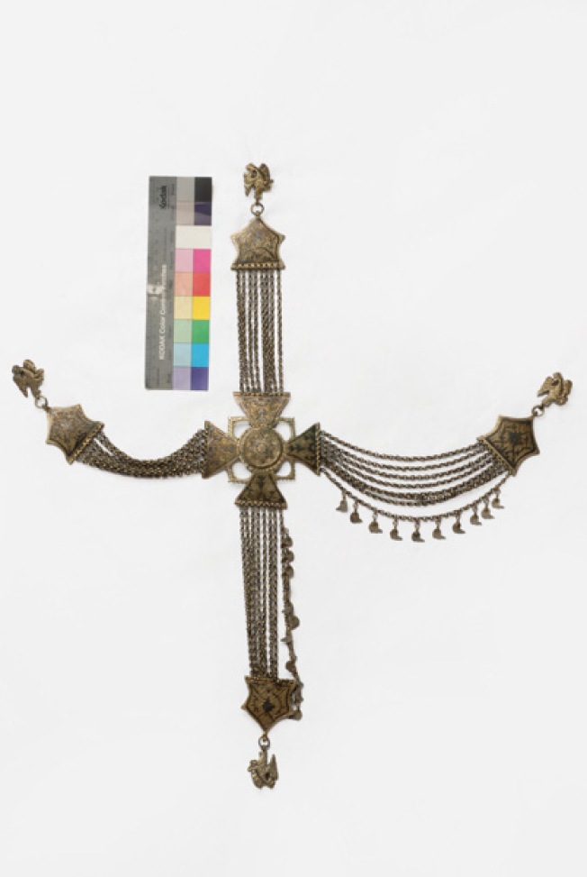Gilded double kiousteki of the chest, crafted with black savati (enamel)