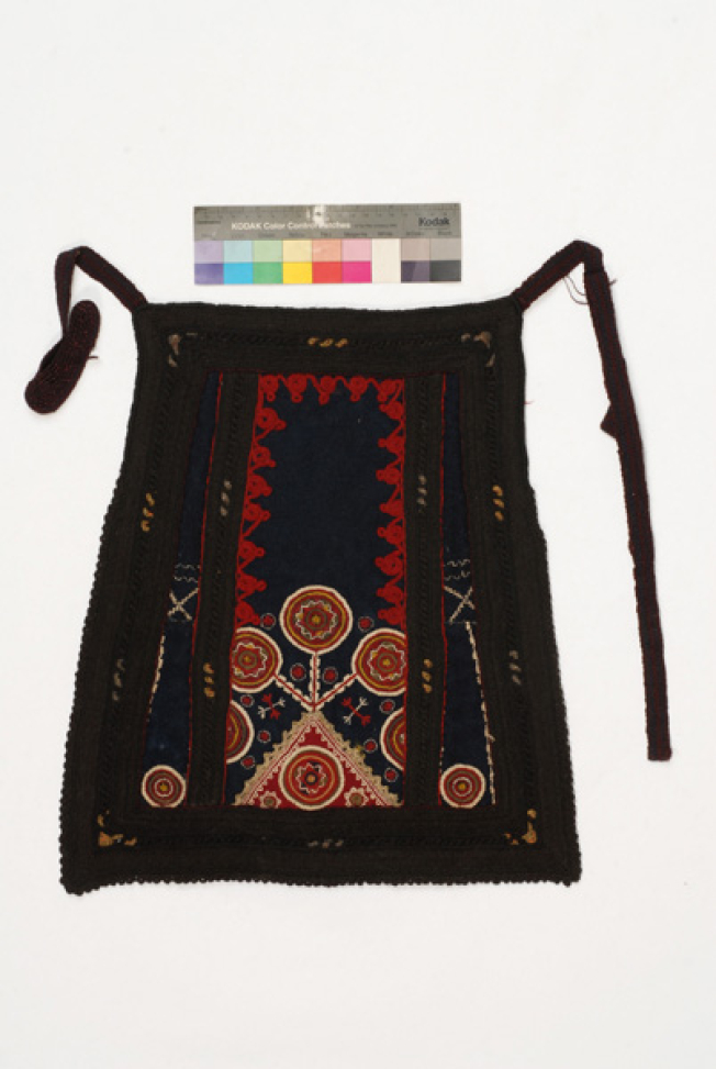 Panaoula, sarakatsanian apron 