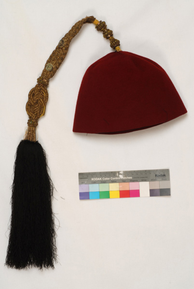 Tarbush with papazi, headdress of Queen Amalia costume