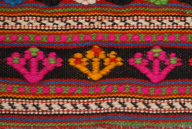Detail of horizontal decoration with floral motifs 