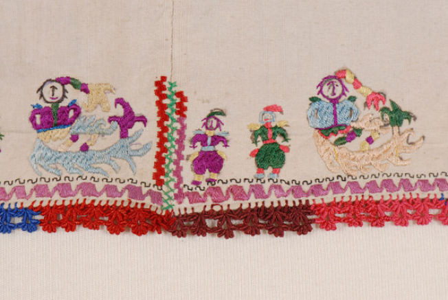 Mermaids, two cadi and embroidery of the latzouli