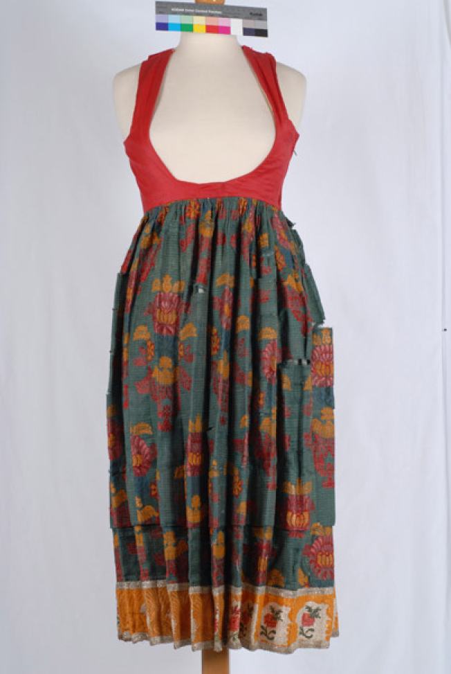 Κapkhas, bridal foustani (dress)