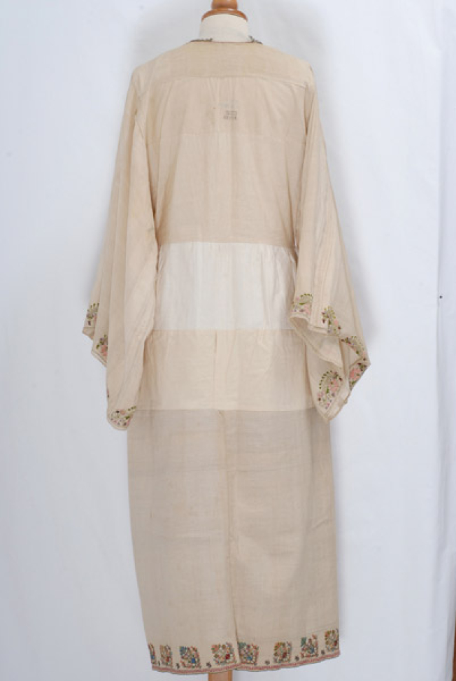 Pelichro chemise, back
