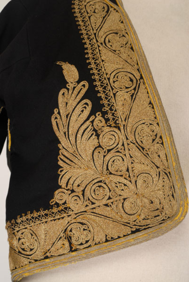 Women's jacket from Thasos, front embroidery