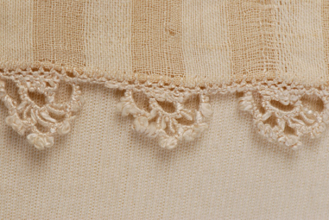 Border, detail of the bibila (crocheted lace)