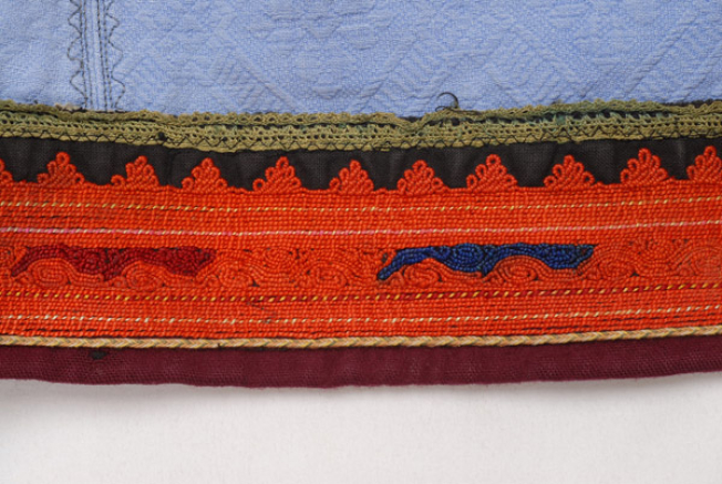 Embroidered band of the border, detail