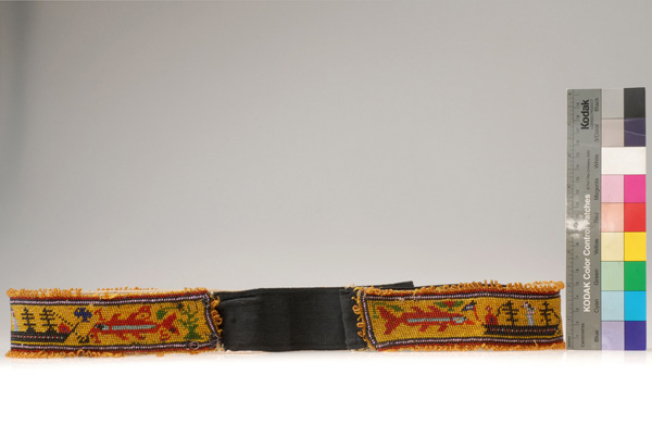 Bead-knitted belt made secure with cotton woven fabric
