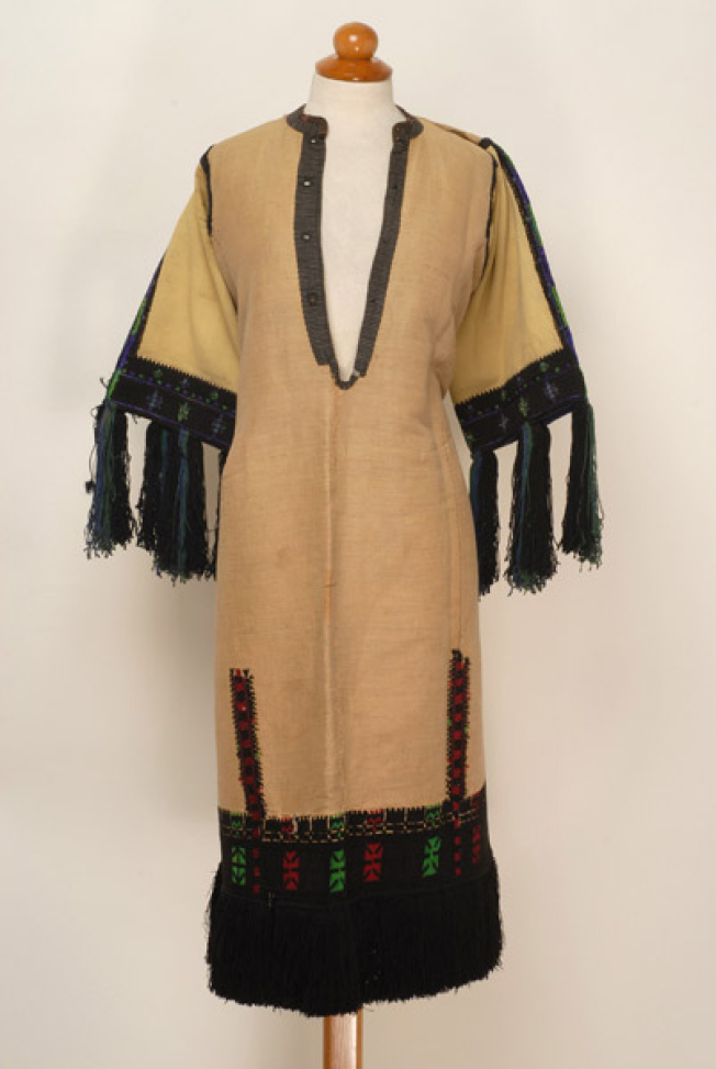 Linen chemise embroidered with black and coloured silk outradhes