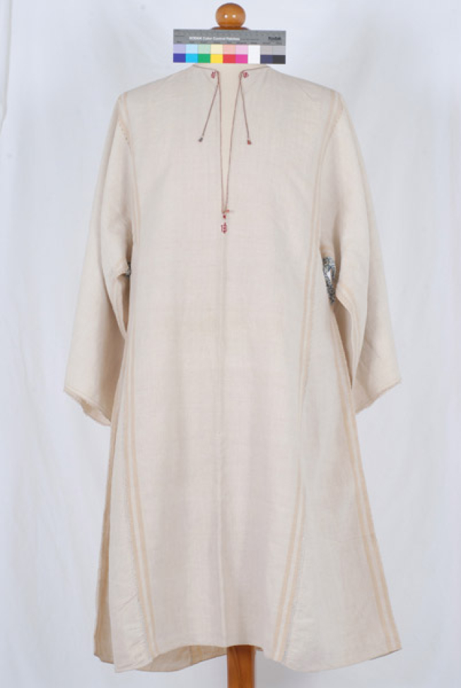 Tsopaniko chemise , front