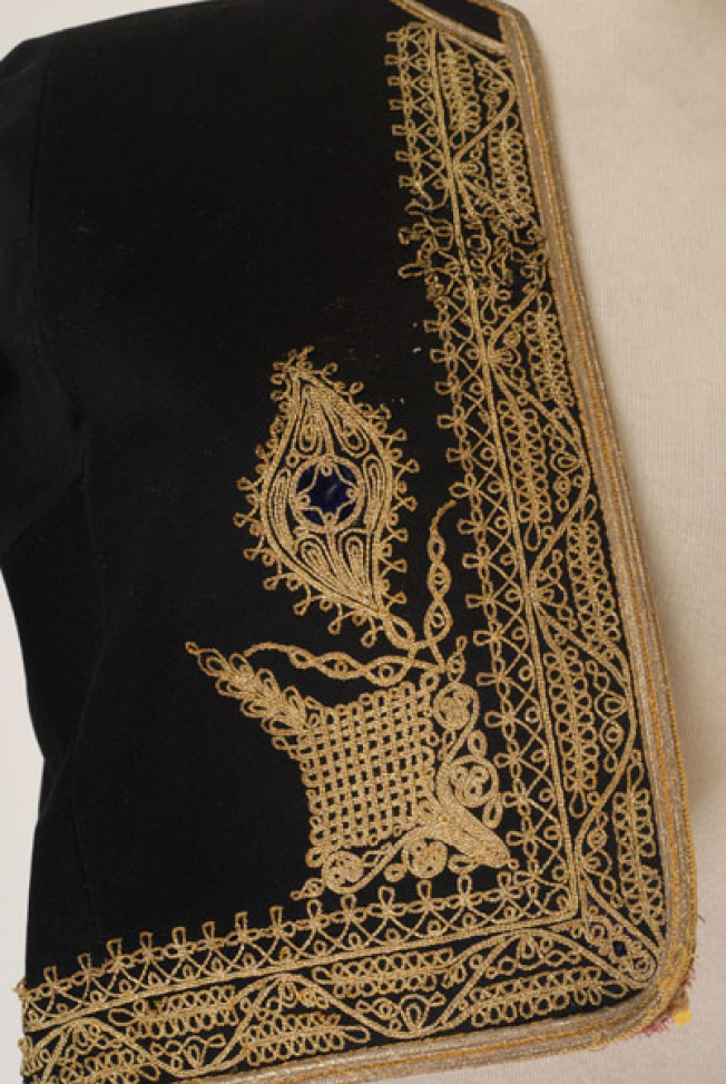 Women's jacket from Thasos, embroidery at the front left corner