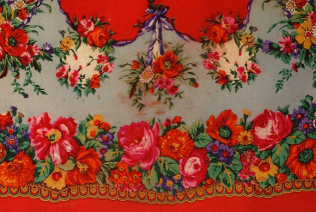 Lachori, edginga at the side of the kerchief