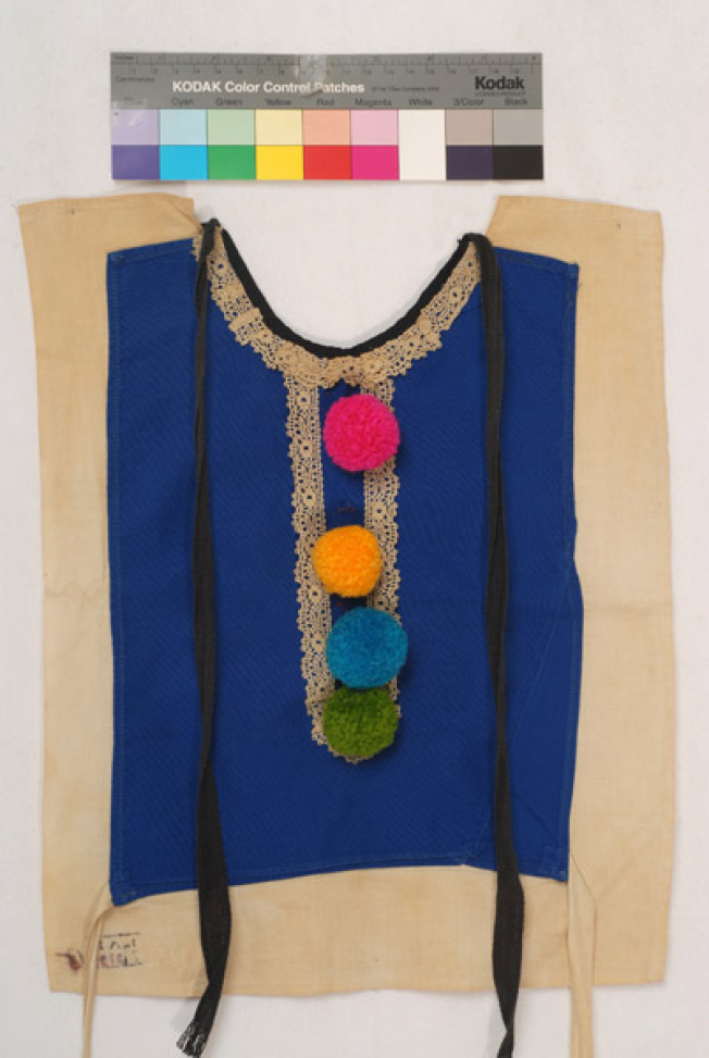 Plastron, pectoral accessory of women's costume from Alona, ornamented with applique lace sold by the metre and coloured woollen small tassels (pon-pon)