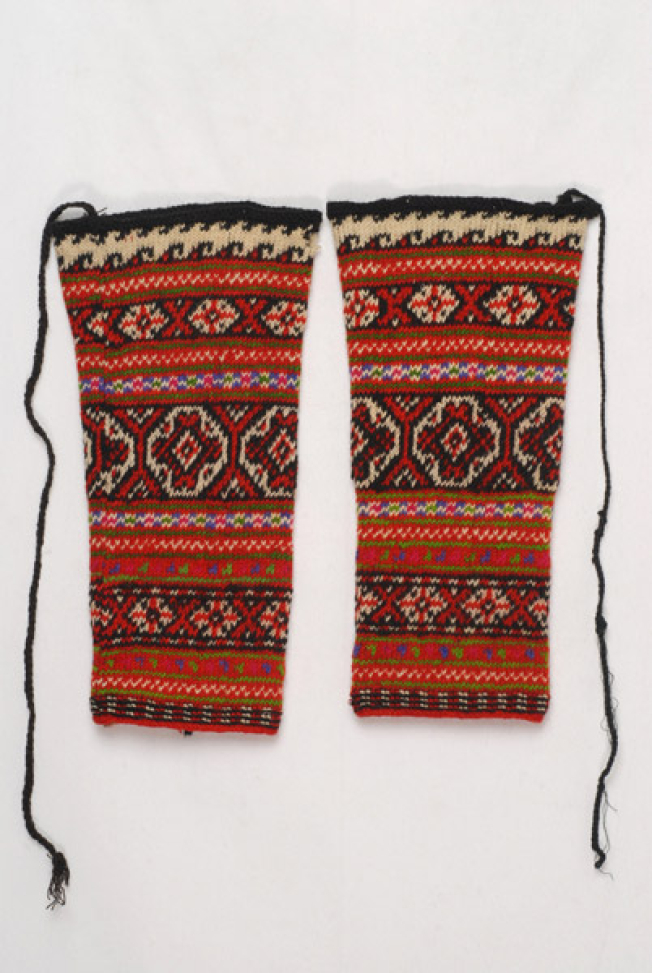 Women's woollen leggings from Agia Paraskevi, Florina