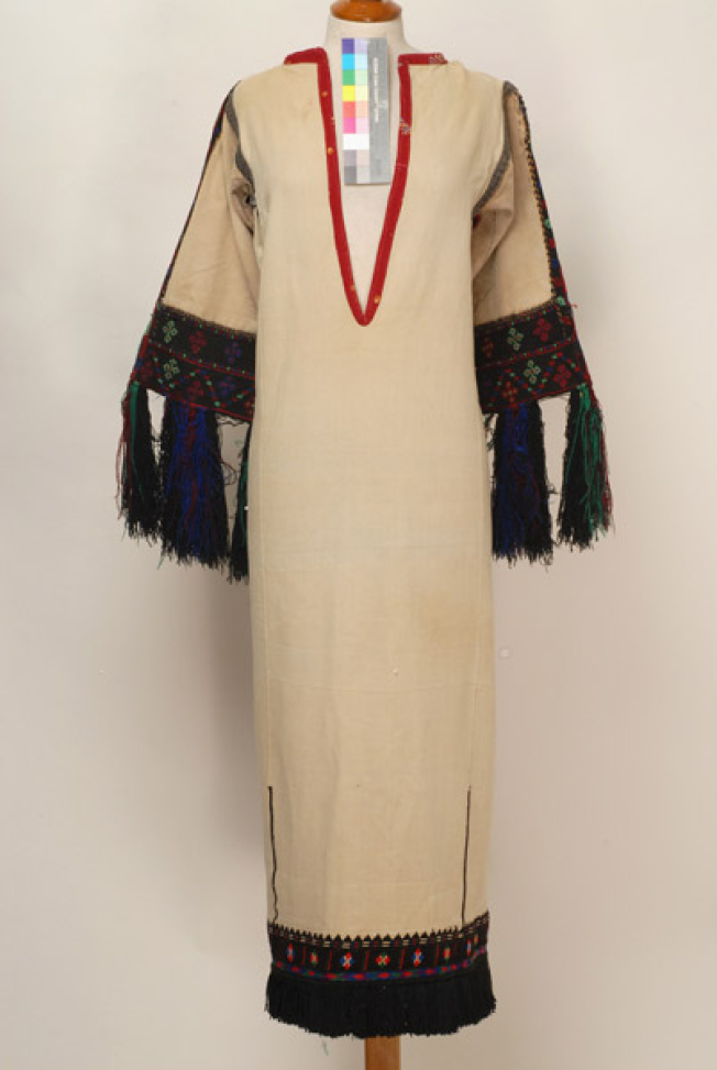 Cotton woven chemise, embroidered with black and coloured silk outradhes