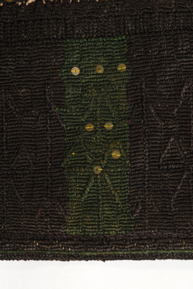 Border band with green silk
