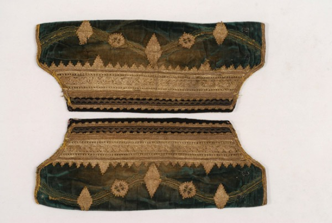 Manikoulia, gold embroidered bridal oversleeves