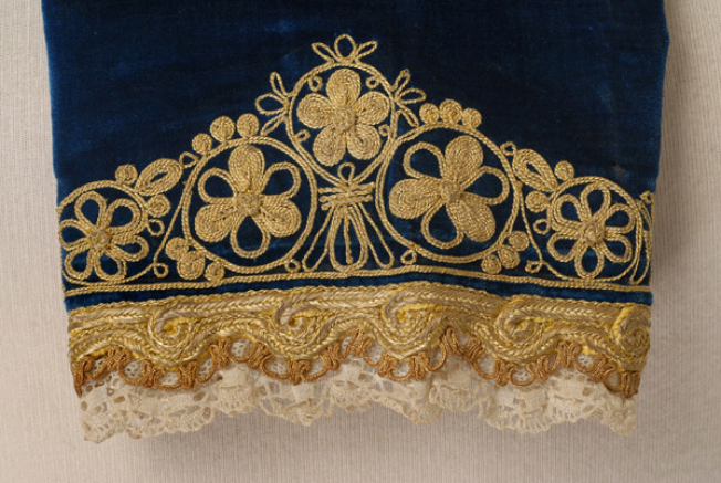 Sleeve border, detail of the gold embroidery, decoration