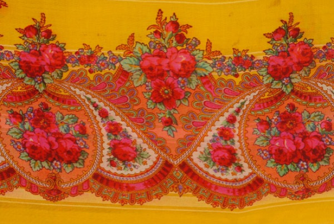 Lachori, sleeve edging