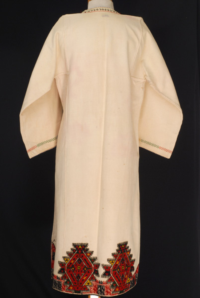 Chemise, back