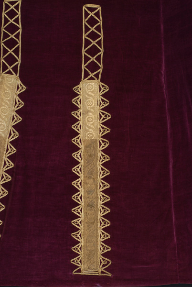 Column of the chemise