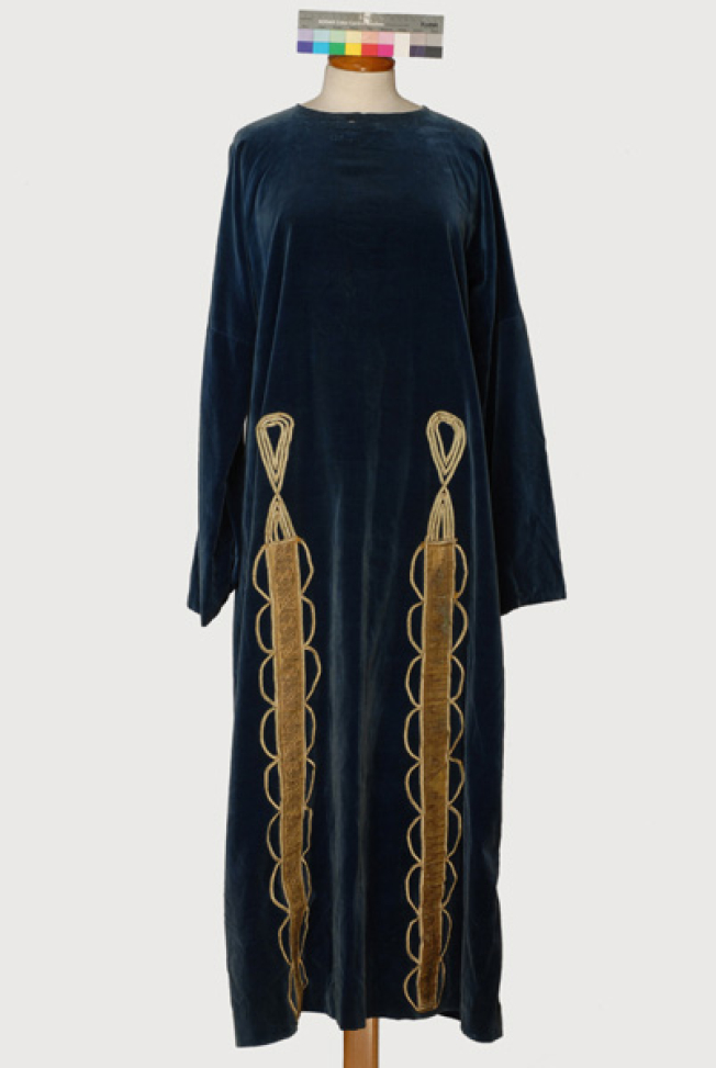Klapoto, "kolonato" chemise for the retinue of the Emperor