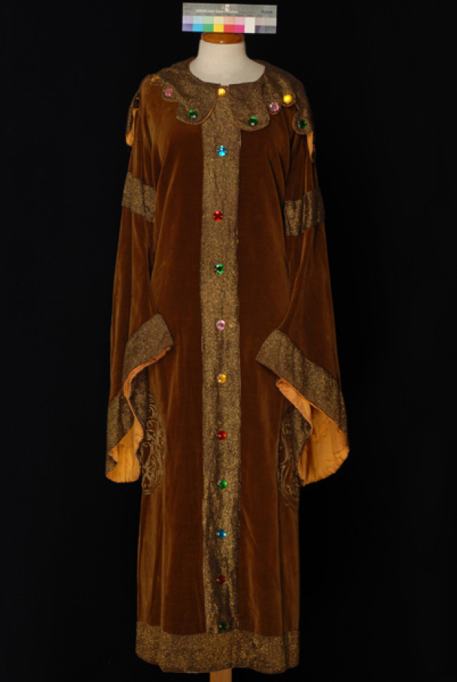 Revetted bridal dress 