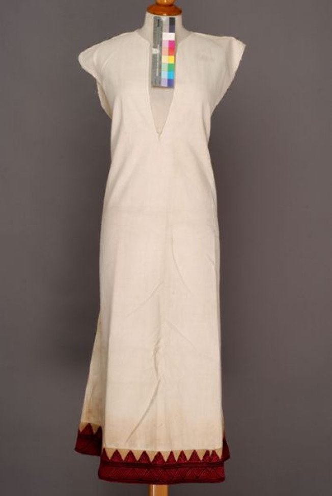 Chemise from Attica for everyday use, front