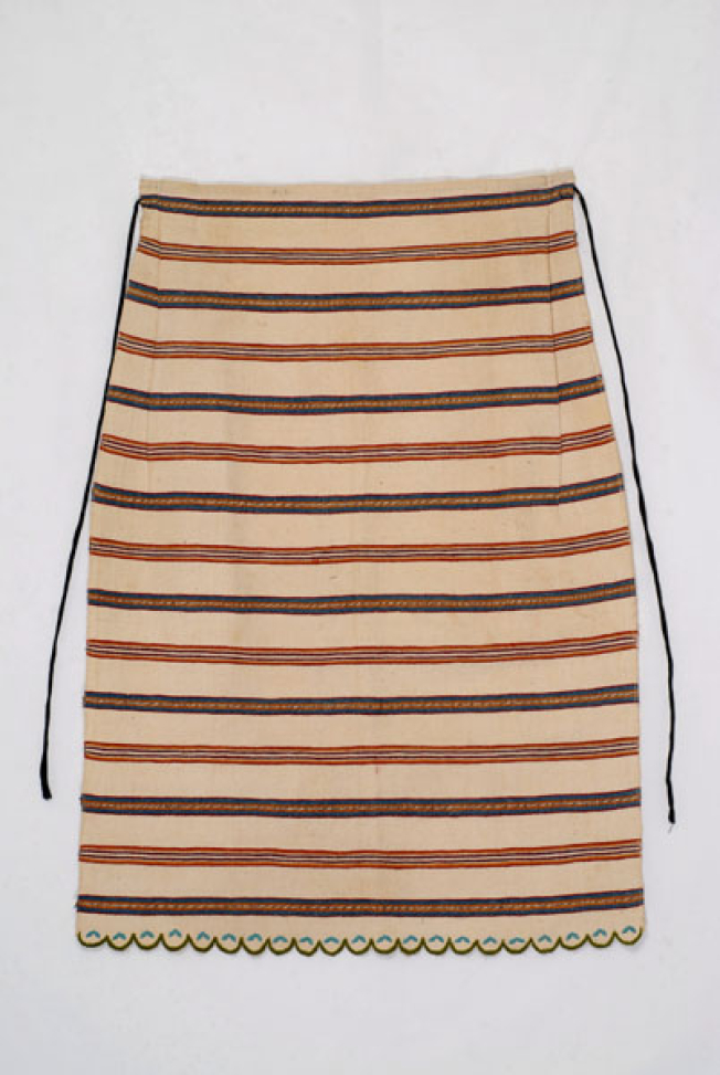 White cotton striped apron with tongue-like end