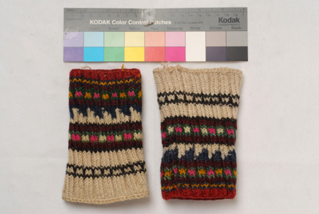 Pair of knitted, woollen wrist-bands from Oreini, Serres