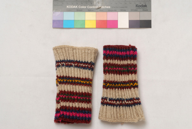 Pair of knitted, woollen wrist-bands from Oreini, Serres