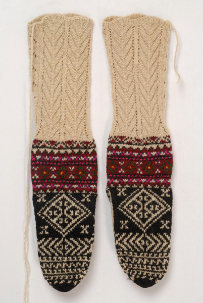 Kaltsoun, pair of knitted stockings