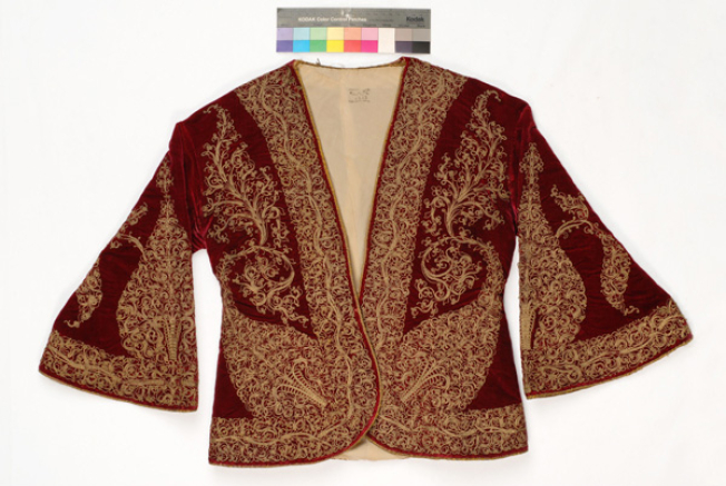 Sleeved jacket ornamented with terzidiko gold embroidery