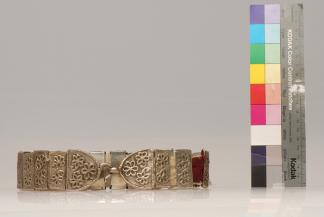 Zonari, silver articulated belt with with an embossed decoration