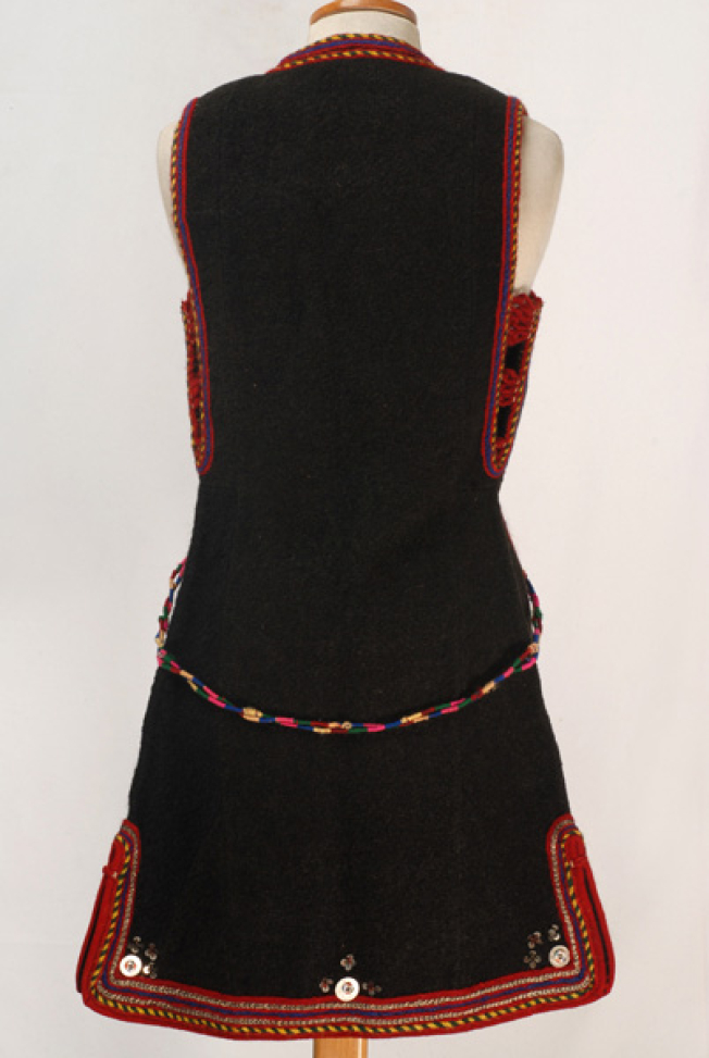 Woollen sigouna, sleeveless overcoat made of saddle blanket, back