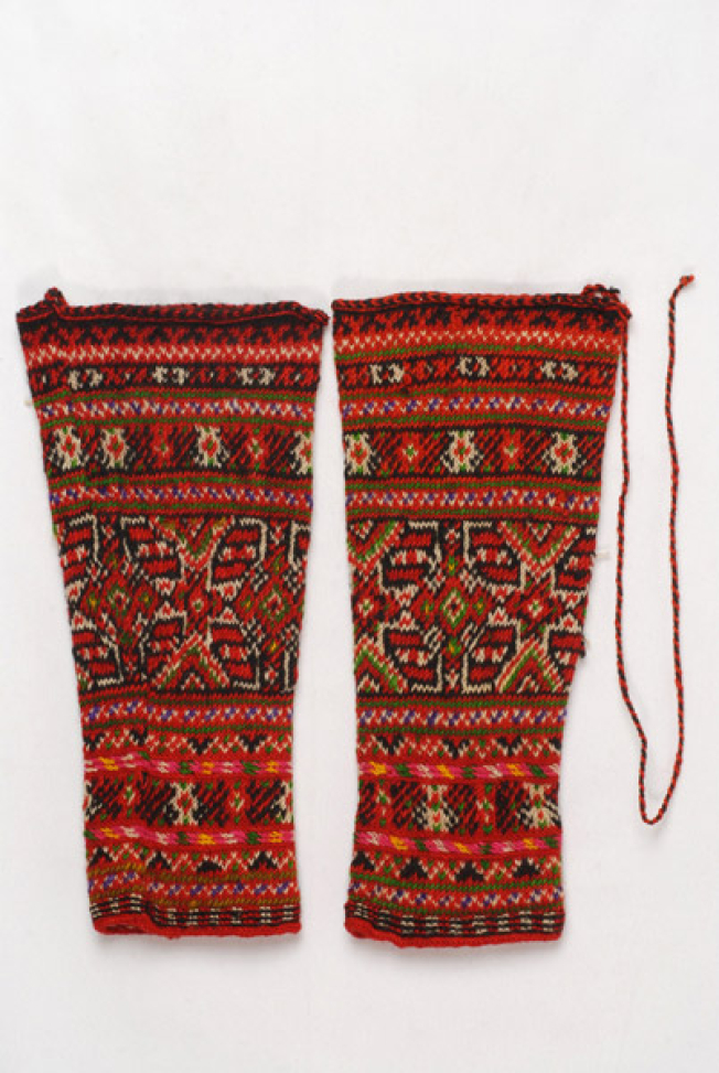Women's woollen leggings from Agia Paraskevi, Florina
