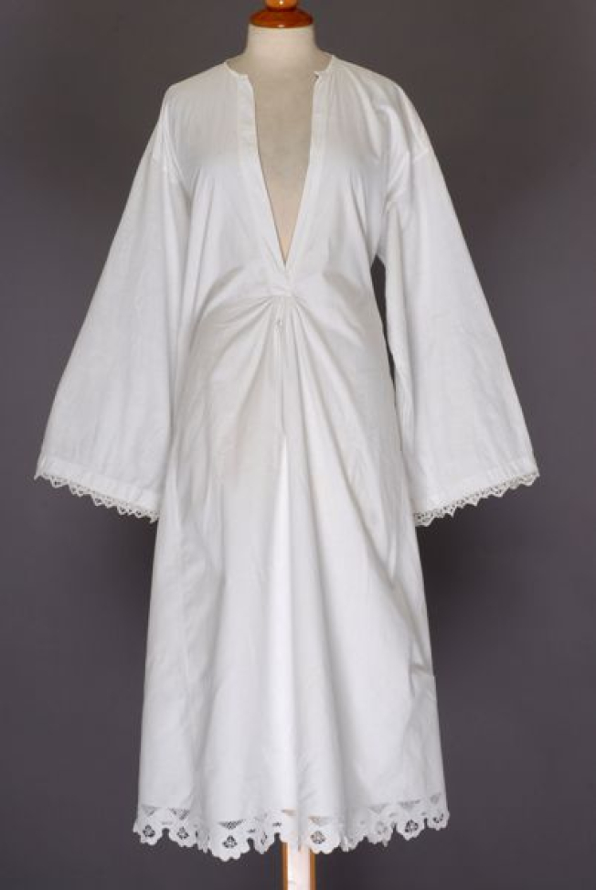 White chemise made of fine calico and crafted with white open-work embroidery