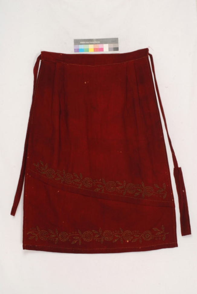 Silk-and-cotton apron decorated with beads
