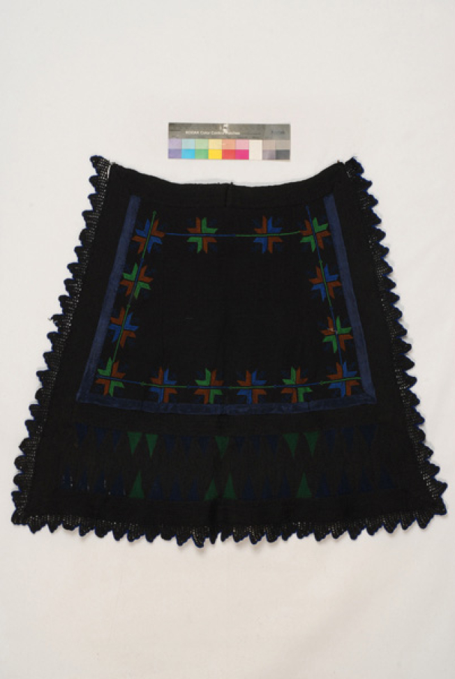 Sarakatsans apron