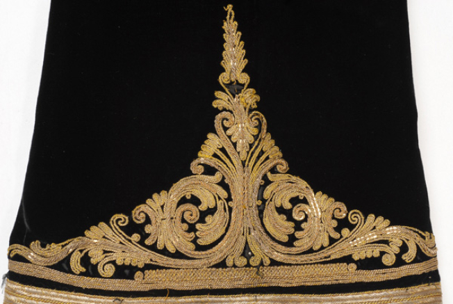 Detail of the terzidiki decoration at the hem of the sleeve