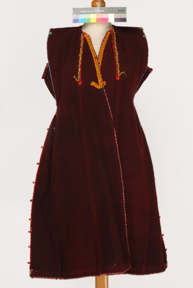 Tsipoun, fullen wool sleeveless overcoat