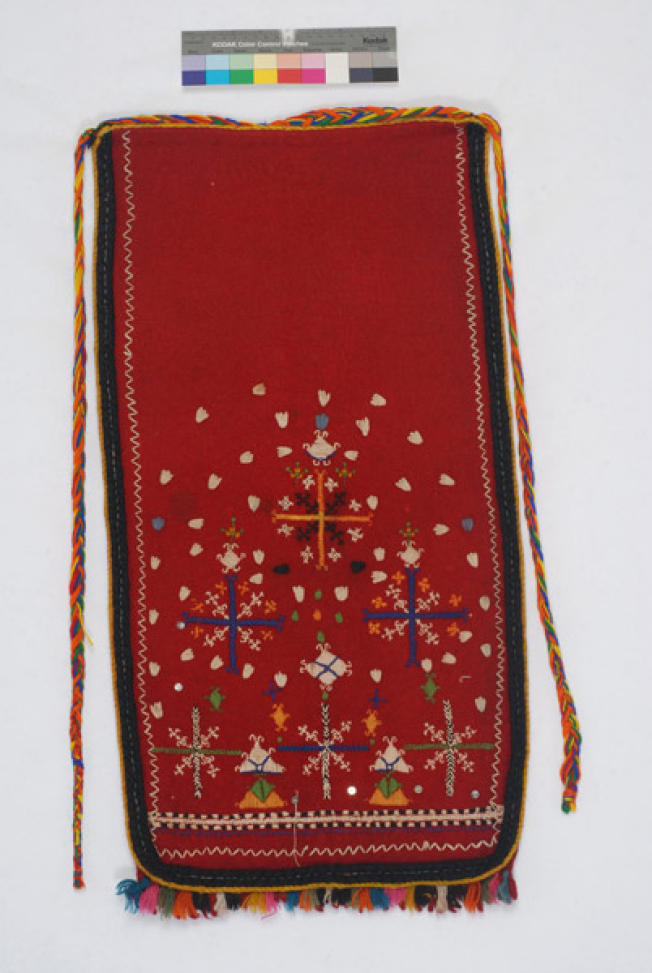 Pode, women's apron made of fullen wool fabric