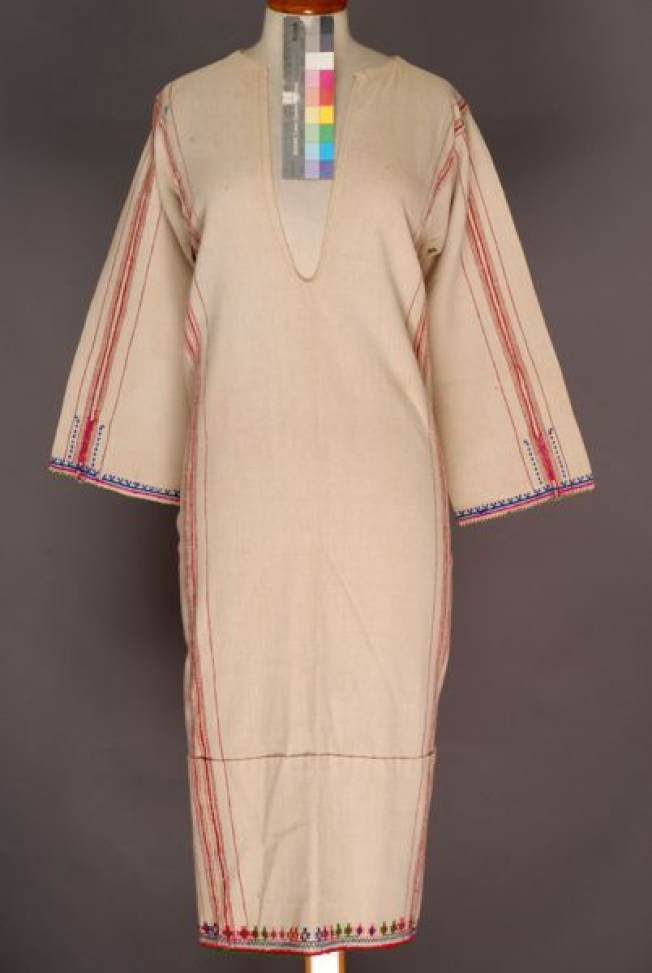 Women's festive chemise from Kessani