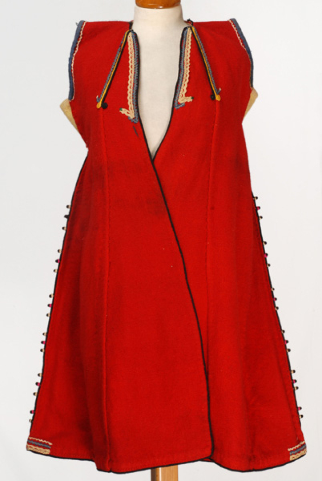 Koutsoumanikos doulamas, sleeveless, fullen wool overcoat