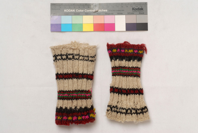 Pair of knitted, woollen wrist-bands from Oreini, Serres